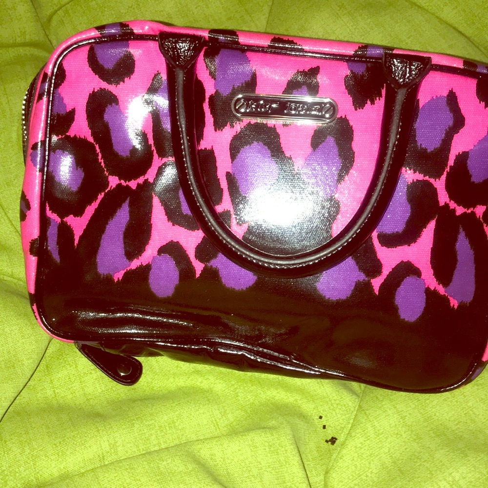 Hand bag